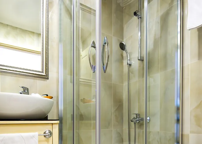 Historia-special Category Hotel