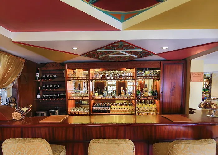 Historia-special Category Hotel Istanboel